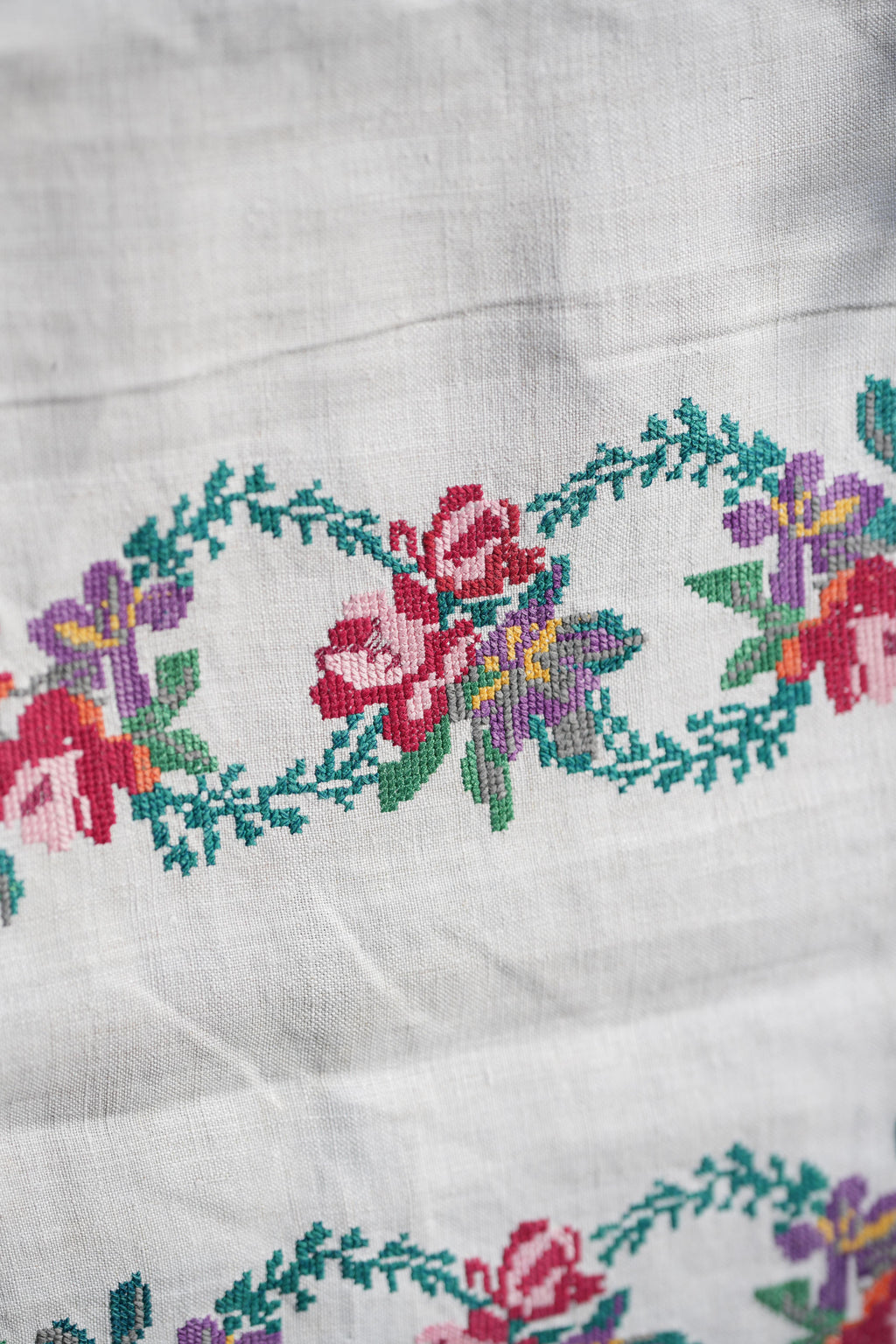 Vintage hand embroidered runner from Ukraine, view 2